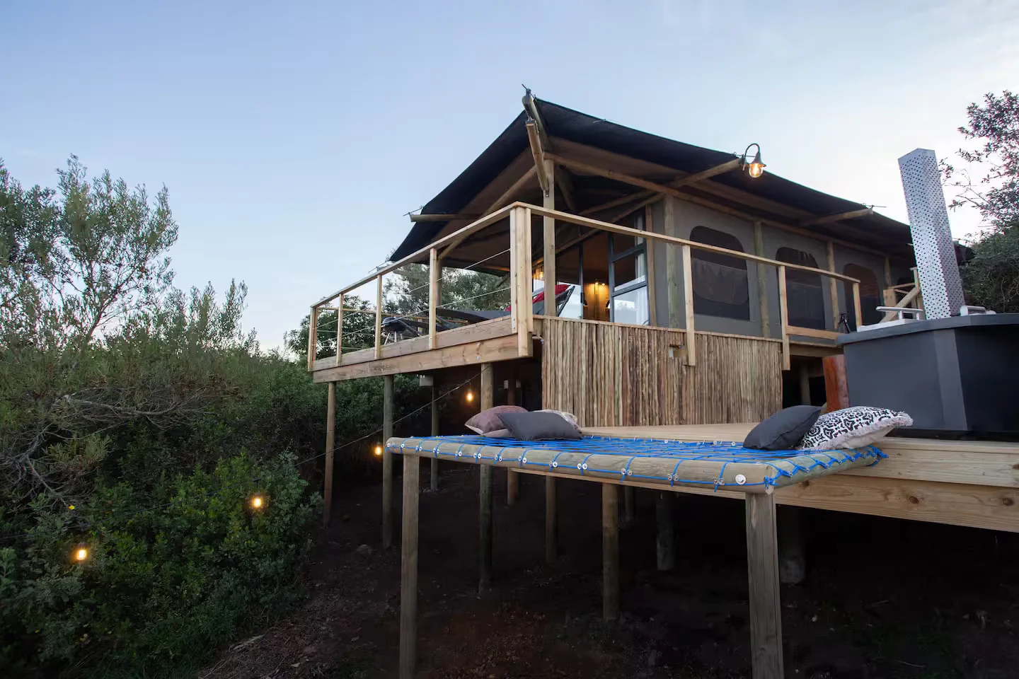 The luxury glamping tent at Bo-den-See guest farm
